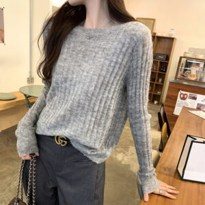 Knitted Long Sleeve Top for Women Loose Fit, Casual Slimming and Elegant Design