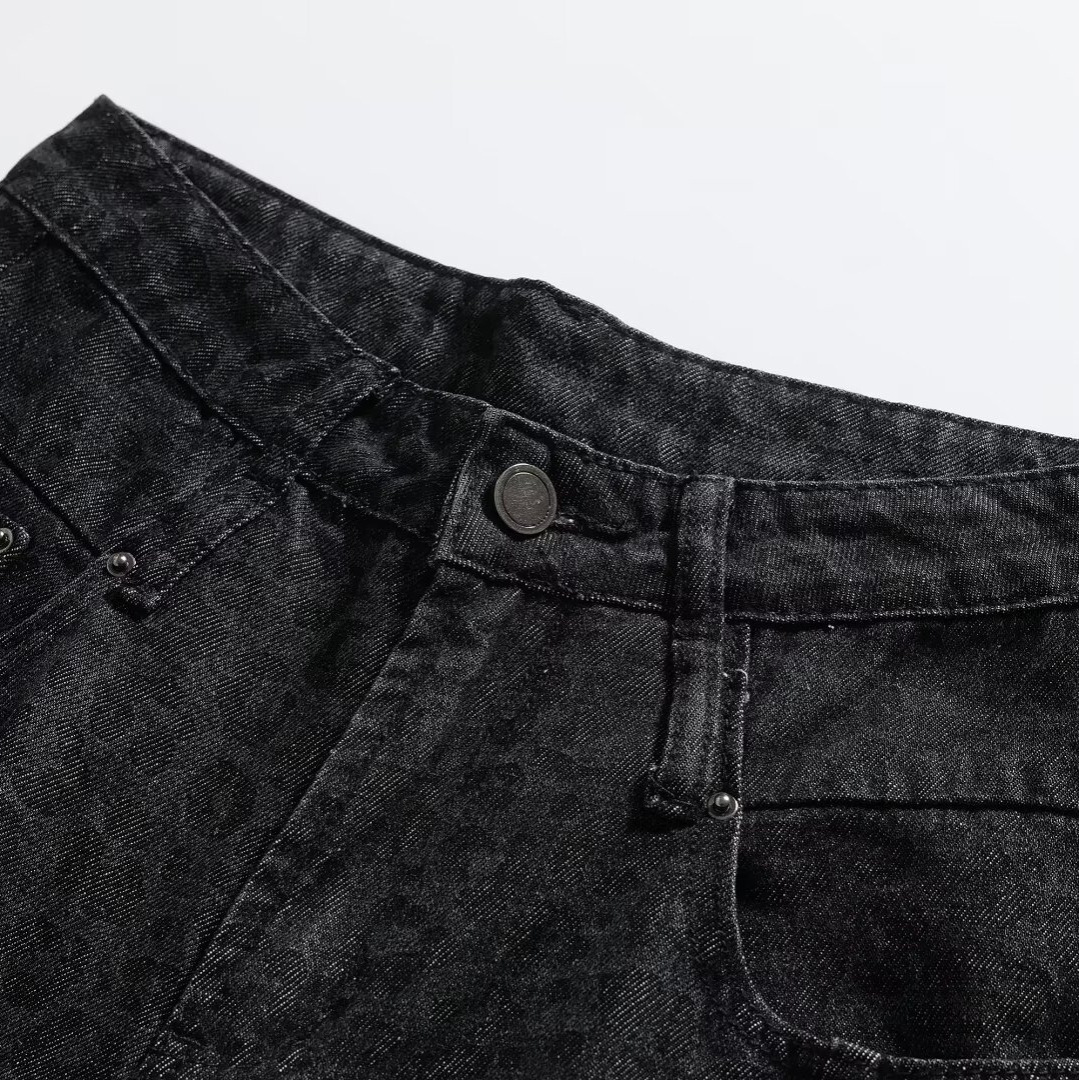 Style New Women's Classic Versatile Fashionable Chic Dark Leopard Print Jeans - Image 3