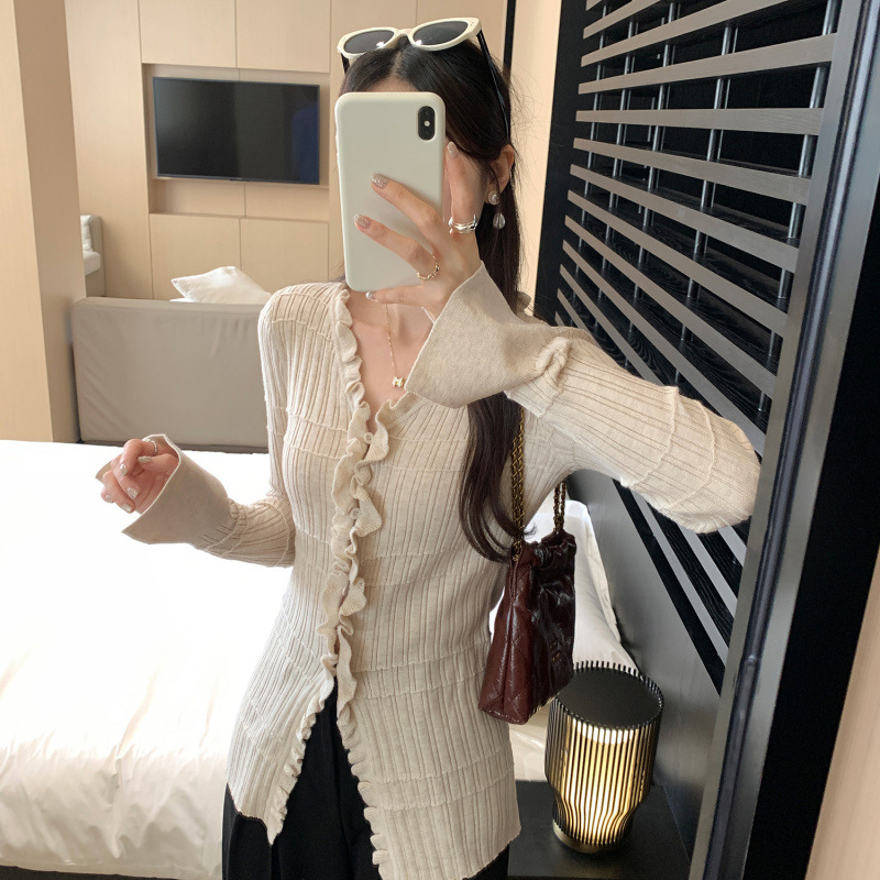 Ruffled V-Neck Long Sleeve Knit Cardigan for Women, Slim Fit, Elegant Top - Image 8